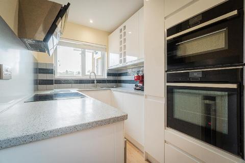 23 Birchdale, Hythe, Southampton, SO45 3HX