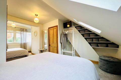 7 Dyke Road, Folkestone, CT19 6BS