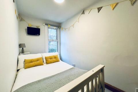 7 Dyke Road, Folkestone, CT19 6BS