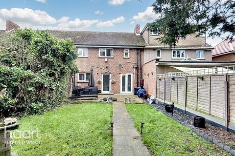 2 bedroom terraced house for sale, Chaucer Road, Romford