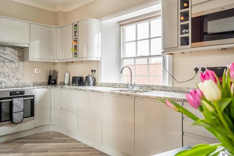 2 bedroom apartment for sale, Trinity Court, Trinity Lane, York