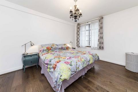 2 bedroom flat for sale, Coram Street, London WC1N