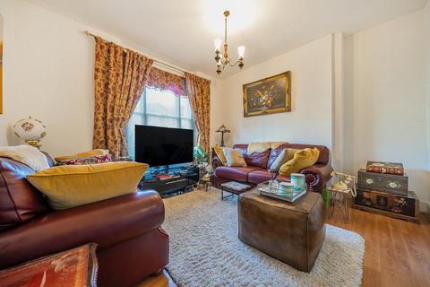 38 Ashmead Road, London, SE8 4DX