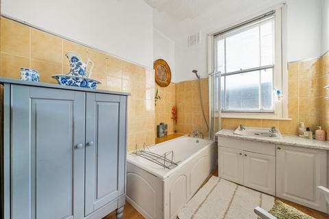 38 Ashmead Road, London, SE8 4DX