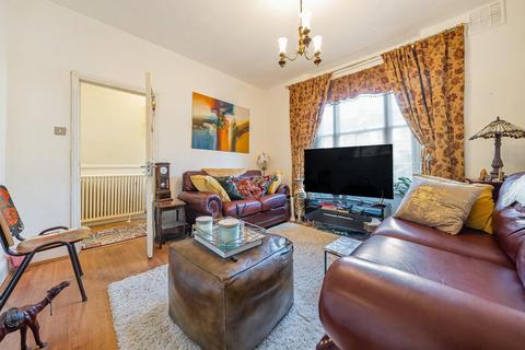 38 Ashmead Road, London, SE8 4DX