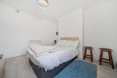 38 Ashmead Road, London, SE8 4DX