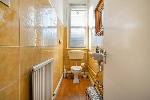 38 Ashmead Road, London, SE8 4DX