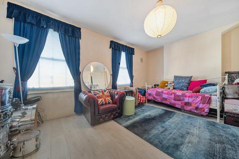 38 Ashmead Road, London, SE8 4DX