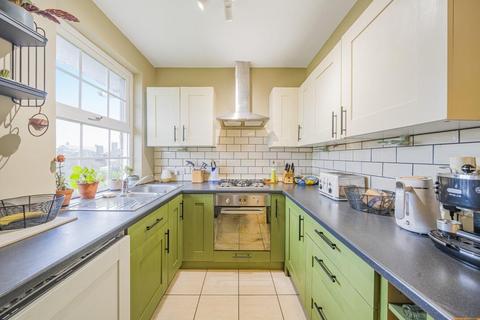 2 bedroom flat for sale, Athenlay Road, Upper Nunhead