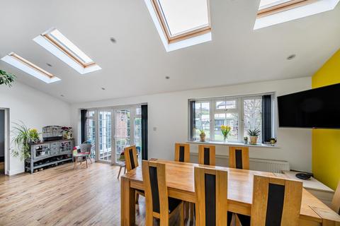 72 Addington Road, West Wickham, BR4 9BJ