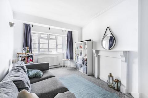 3 bedroom flat for sale, Streatham High Road, Streatham