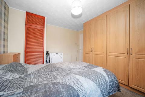 78 Auchencrieff Road, Locharbriggs, Dumfries, DG1 1UY