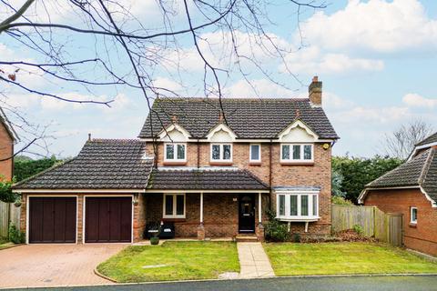 5 The Knoll, Leatherhead, KT22 8XH