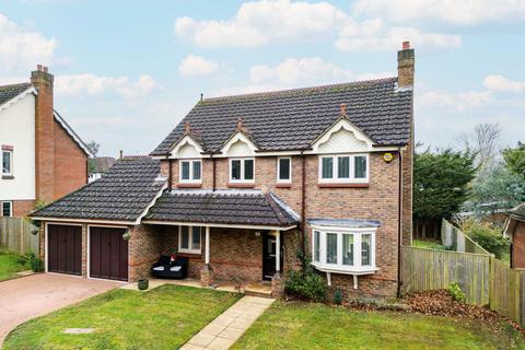 5 The Knoll, Leatherhead, KT22 8XH