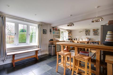 4 bedroom detached house for sale, Wainsford Road, Pennington, Lymington, SO41