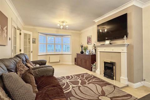 24 Pintail Crescent, Great Notley, Braintree, CM77 7WR
