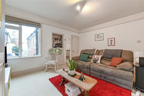 3 bedroom terraced house for sale, St. Pauls Road, Chichester, PO19