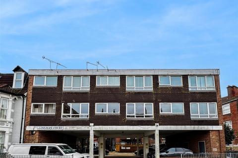 2 bedroom apartment to rent, Auckland Road East, Southsea