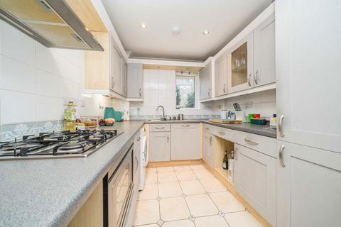 1 bedroom flat for sale, May Bate Avenue, Kingston Upon Thames KT2