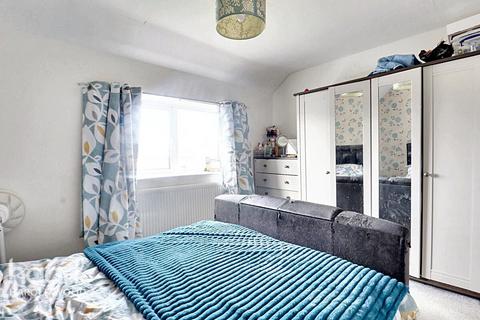 234 Straight Road, Harold Hill, Romford, RM3 8XT