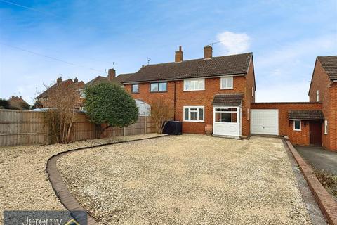 3 bedroom semi-detached house for sale, East Green Drive, Stratford-upon-Avon