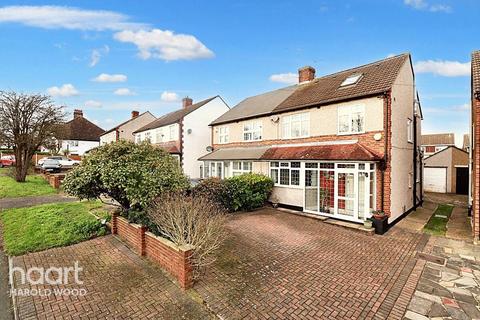 4 bedroom semi-detached house for sale, Squirrels Heath Road, Romford