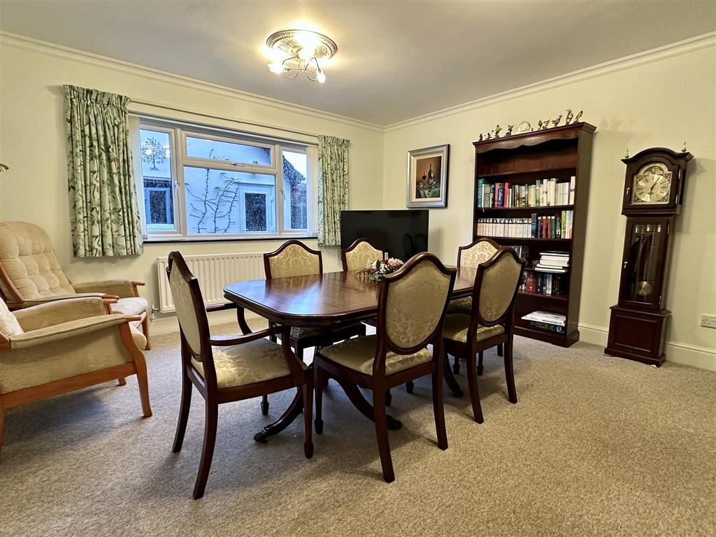 Formal dining/office