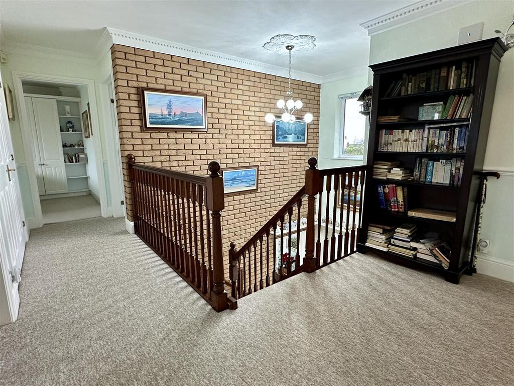 Gallery landing