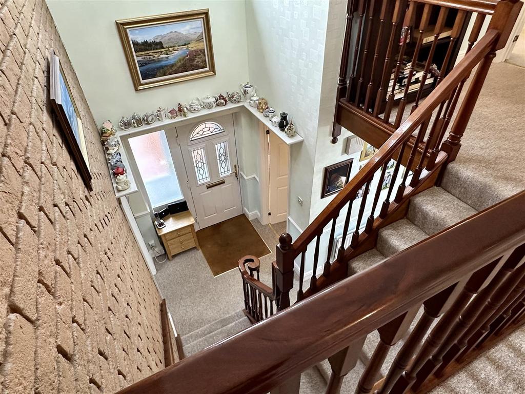 Gallery landing