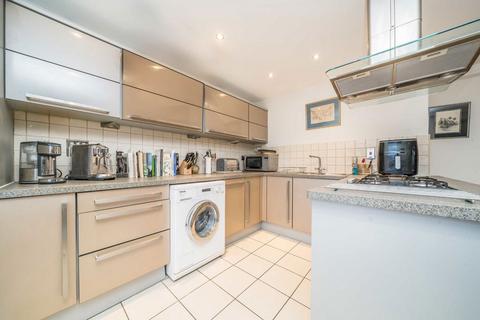 2 bedroom flat for sale, Feltham Avenue, East Molesey KT8