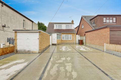 4 bedroom detached house for sale, Kents Hill Road, Benfleet, SS7