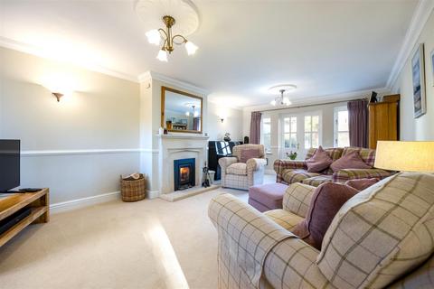 5 bedroom link detached house for sale, Park Farm Close, Ambrosden