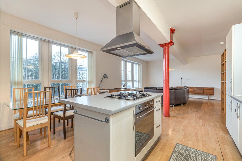 Kitchen/Living