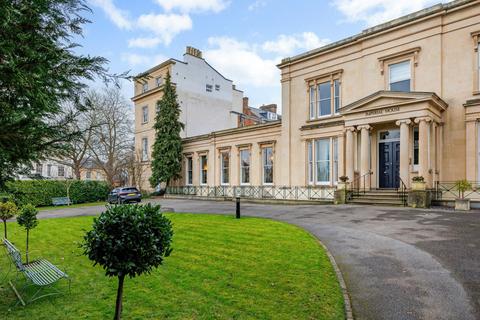 3 bedroom apartment for sale, Imperial House, Lypiatt Road, Cheltenham, Gloucestershire, GL50