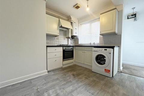 2 bedroom flat to rent, Alexandra Street, Nottingham NG5