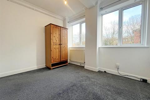 2 bedroom flat to rent, Alexandra Street, Nottingham NG5