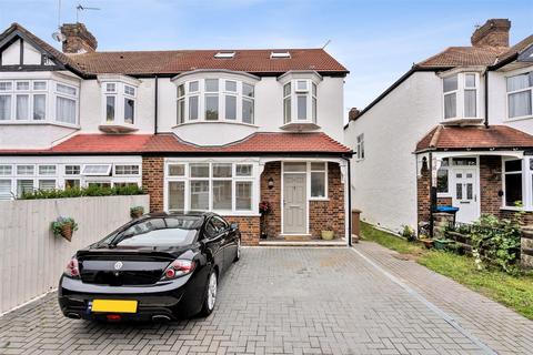 4 bedroom end of terrace house for sale, Meadow Close, Raynes Park SW20