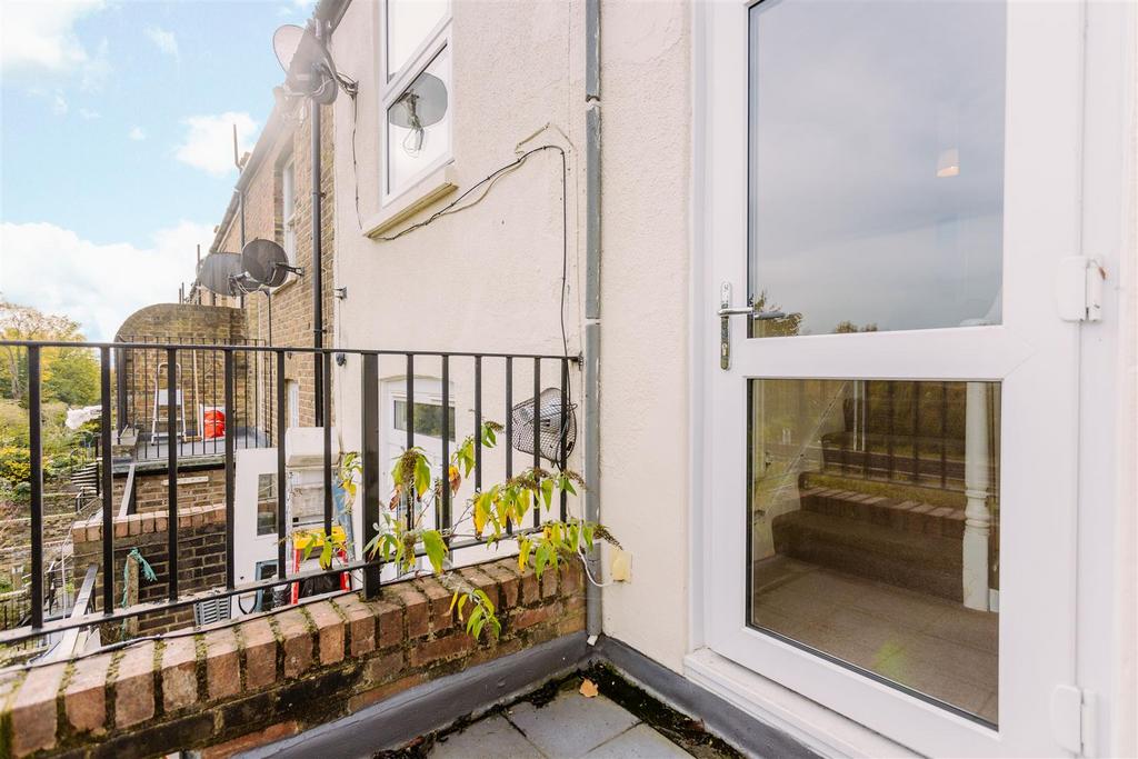 MB woodstock road finsbury park davies davies 16.j