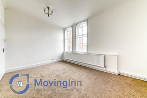 4 bedroom flat to rent, Norwood Road, Tulse Hill, SE27