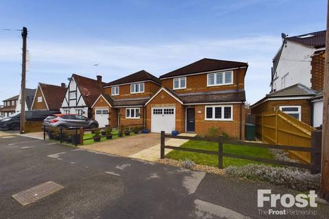 4 bedroom detached house for sale, 65a Junction Road, Ashford, Middlesex, TW15