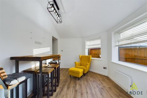 55 Bramling Cross Road, Burton-on-trent, DE14 1DH