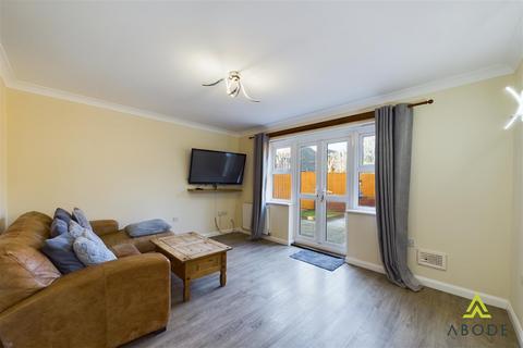 55 Bramling Cross Road, Burton-on-trent, DE14 1DH