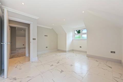 2 bedroom penthouse for sale, Lower Road, Chorleywood, Rickmansworth, Hertfordshire, WD3