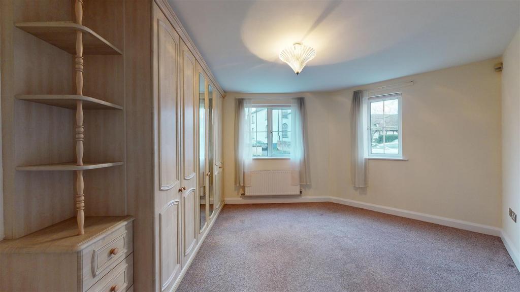 3-Bath-Mews-01232025 131335.jpg