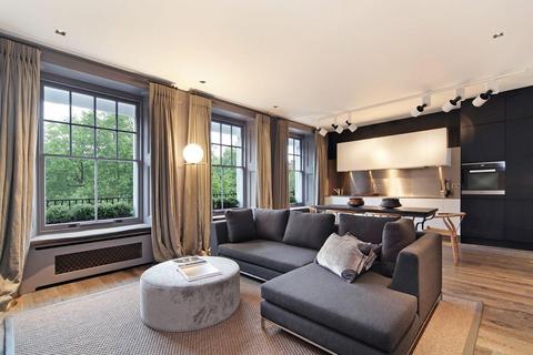 2 bedroom flat to rent, Cadogan Square, London, SW1X