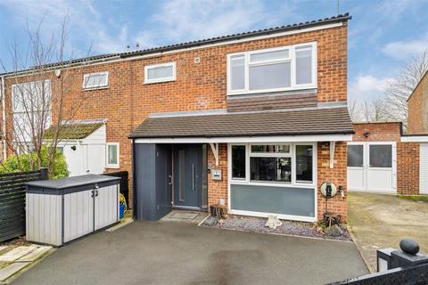 4 bedroom semi-detached house for sale, Gorleston Close, Stevenage SG1