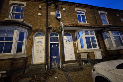 6 bedroom terraced house to rent, Metchley Lane, Birmingham B17