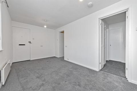 Studio for sale, Wheat Close, St Albans