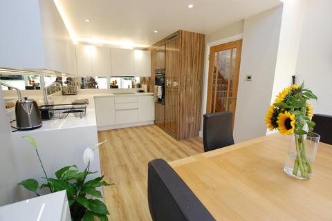 2 bedroom end of terrace house for sale, Norman Road, Welwyn, AL6