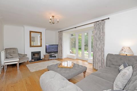 4 bedroom detached house for sale, Summerhouse Close, Godalming GU7